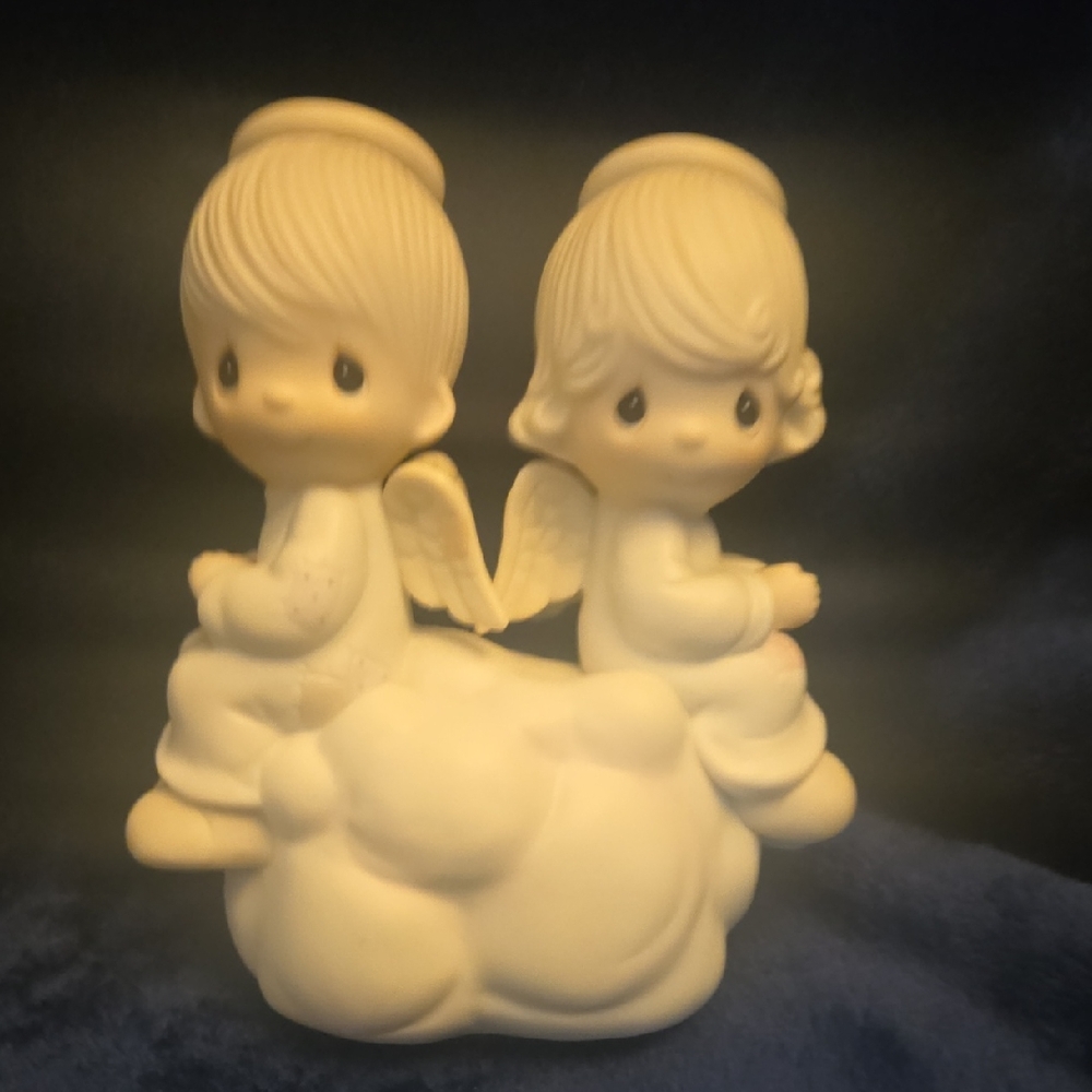 Precious Moments Cream Decor Accent